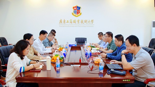 座谈现场.jpg