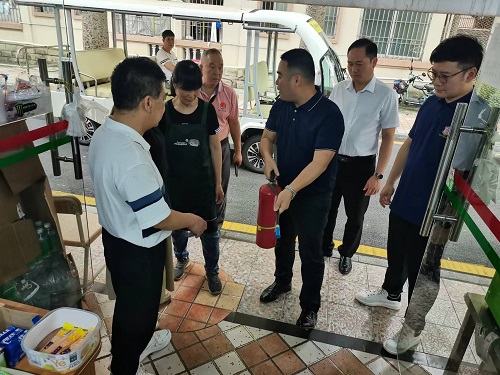 校园安全检查3.jpg