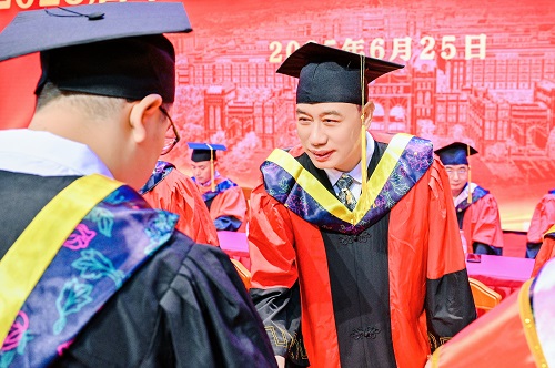 颁发证书2.jpg