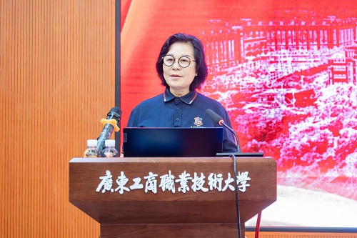 谢建平讲话.jpg